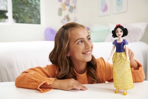 Disney Princess Core Snow White