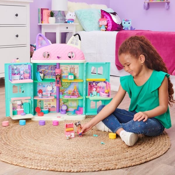 Gabbys Dollhouse Art Studio