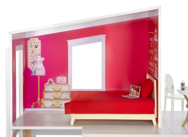 Rainbow High Townhouse, 6 år
