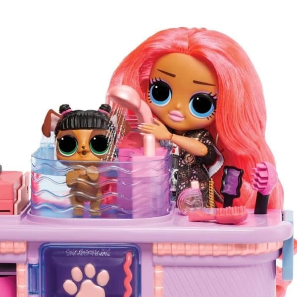 LOL Surprise OMG I AM - Rescue Vet Set|Veterinärens kontor - Docka + 2 djur och tillbehör - från 4 år och uppåt.