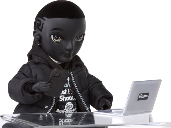 MGA Lalka Shadow High S23 Fashion Doll - Rexx Mcqueen