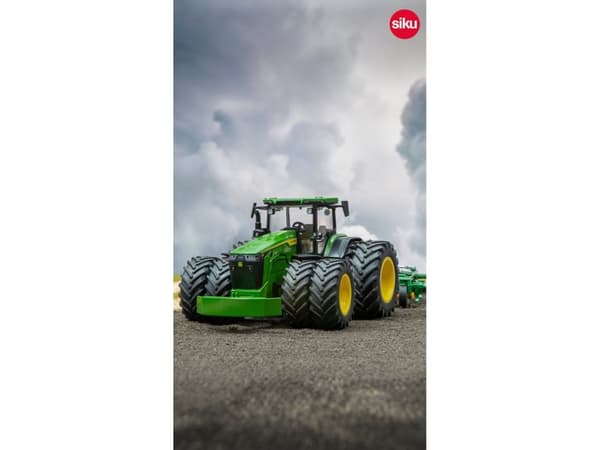 Siku 1:32 John Deere 8R 410 På Duals