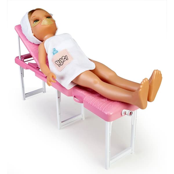 Nancy A Dag Docka Spa