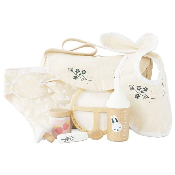Doll Care Kit - Le Toy Van - Flaskstorlek: 4,5x4,5x10 cm - Ålder: 2+ - Material: bomull, trä