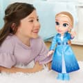 Pikkukuva 2 / 3: Jakks Pacific Disney Travel Elsa Nukke
