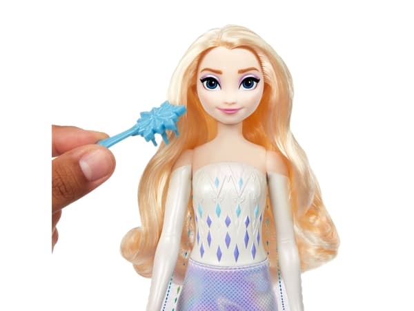 Disney Frozen Spin & Reveal Elsa