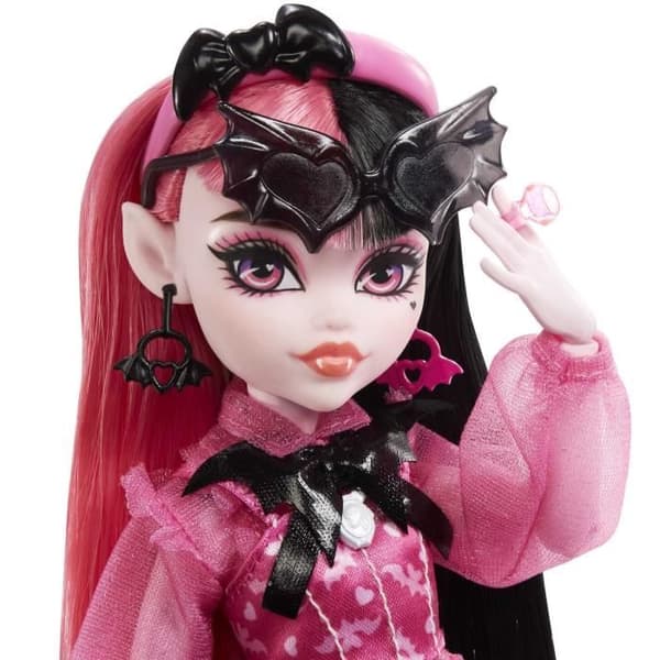 Monster High-Draculaura-docka med husdjursfladdermus HHK51