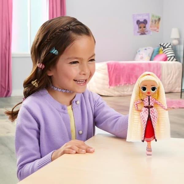 LOL Surprise OMG - 24 cm Fashion Doll - Swag - 2 outfits med kam och accessoarer - Från 4 år