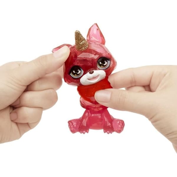 Rainbow High Fashion Doll with Slime Kit och Pet - Ruby (Röd) - 28cm Glitter Doll with Slime Kit