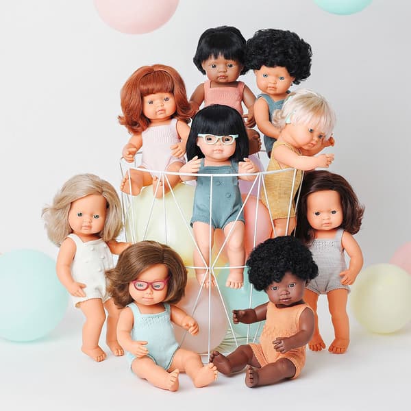 Miniland Caucasian Curly Black Hair Boy 38 Cm Colourful Docka Grå