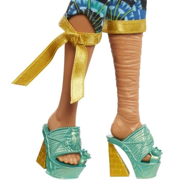 Monster High Cleo De Nile Doll med Monster Fest Outfit HXH81