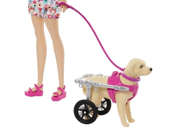 Barbie Walk and Wheel Pet Playset