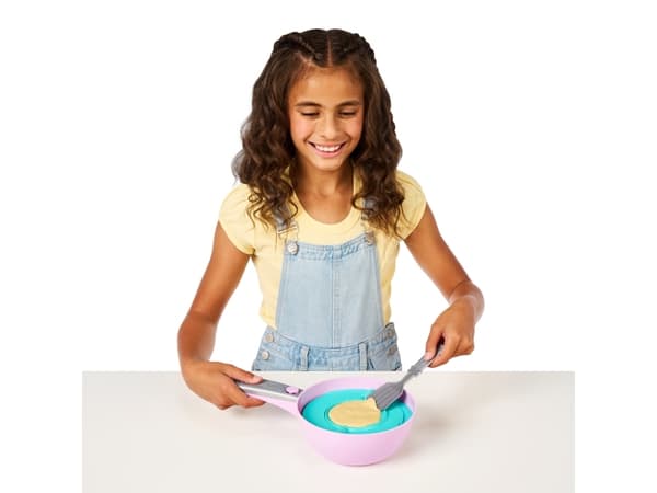 COOKEEZ MAKERY Pancake Treatz Playset