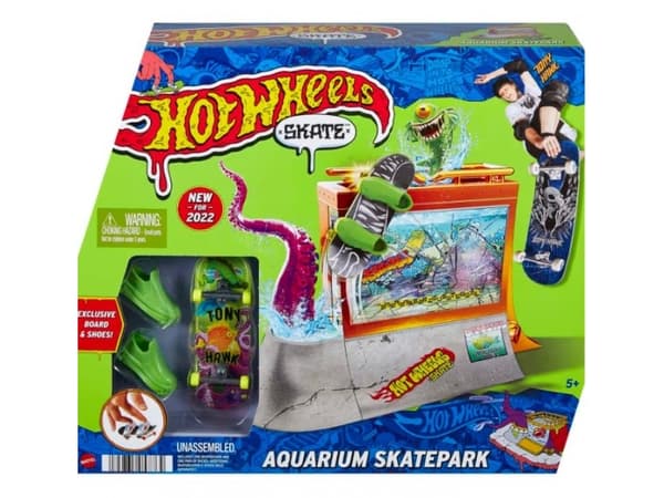 Mattel Hot Wheels Skate Skatepark + Skateboard HGT93
