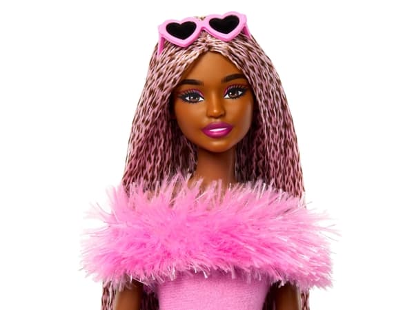 Barbie Deluxe Style Fur Black