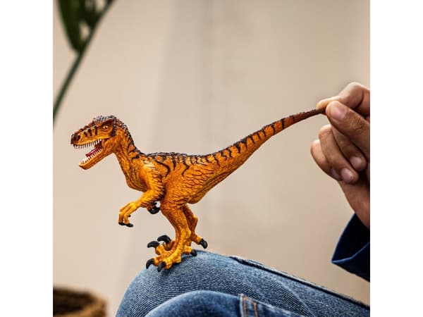 Schleich Velociraptor