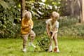 Miniatyrbild 5 av 5: Hape Pointed Garden Shovel