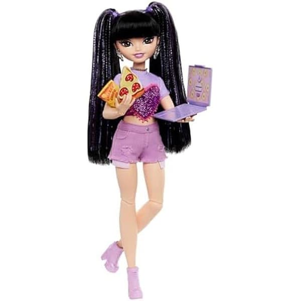 Barbie Doll and Accessories Renee Dream Team, artikulerad Renee docka med långt svart hår, 11 videotillbehör och