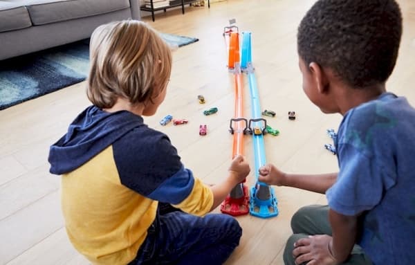 Hot Wheels Mattel Hot Wheels Double Loop Track + 2 biler