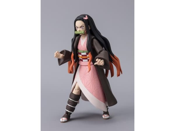Bandai Nezuko Kamado, 4-vuotias, ruskea, vaaleanpunainen
