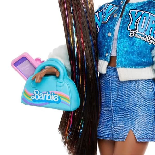 BARBIE Drömteam « Brooklyn » - Docka och 8 tillbehör - Barbie - HYC22