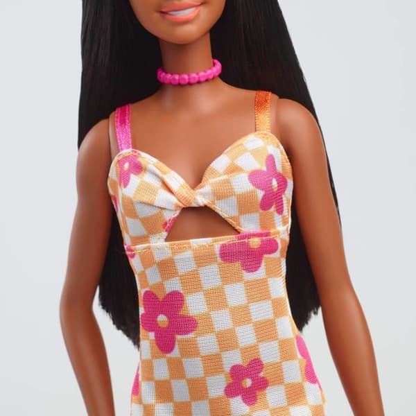 Barbie-Barbie Fashionistas vårdocka - Barbie - HYT91