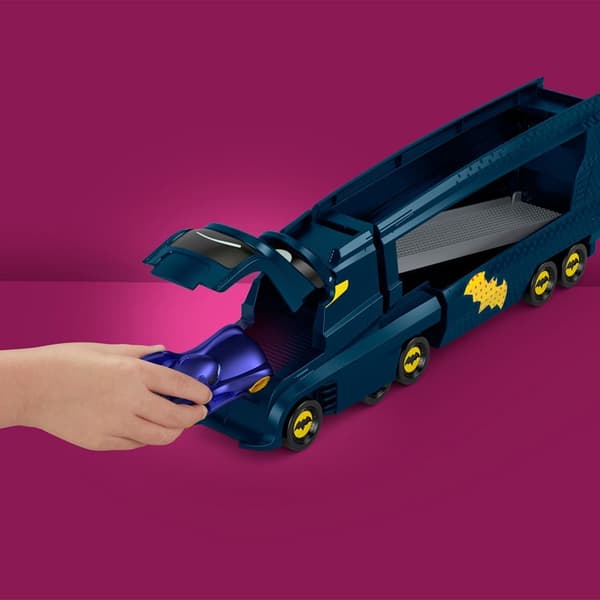 Batwheels Bat Big Rig Hauler