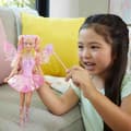 Miniatyrbild 5 av 7: Barbie-flicka med vingar och kläder med färgförändring
