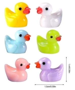 200 kpl Tiny Ducks Setti 6 Color Sisustus Realistinen muoto Kestävä Hartsi Suloiset Ankat joulun syntymäpäiväjuhliin Lastenpäivä 100 kpl
