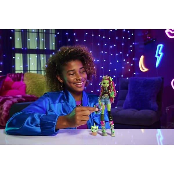 Monster High-Venus McFlytrap-Docka med Chewlian och tillbehör HRP81