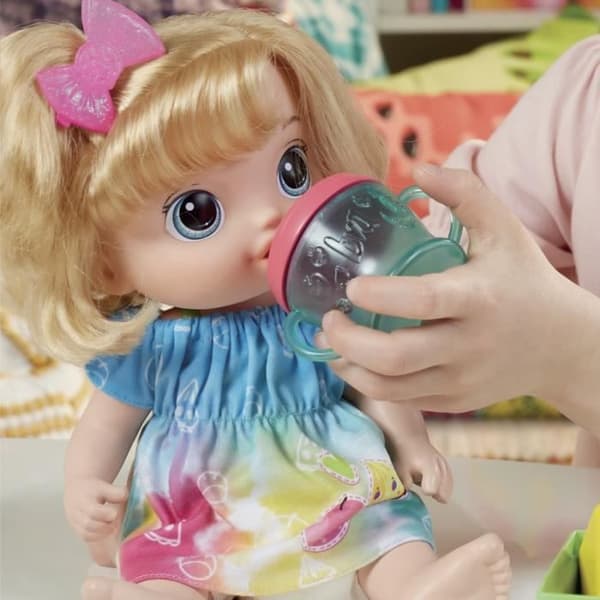 Baby Alive, set med docka Fruktiga drycker, äpple, leksak citruspress, dricker och kissar i blöjan, från 3 år, blont hår