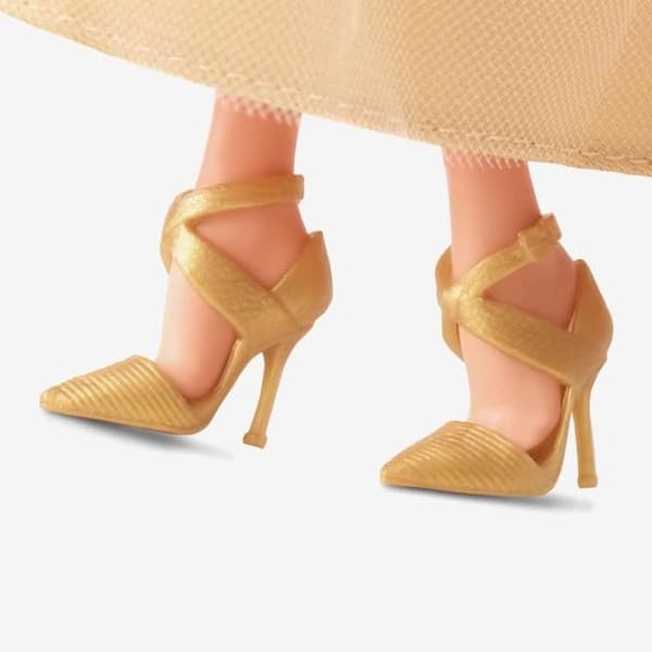 Barbie®-Barbie Merry Christmas 2023-Doll Golden Klänning och blont hår HJX04