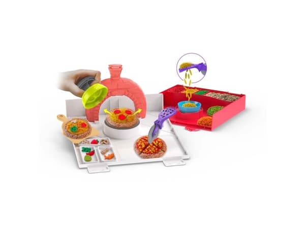Kinetic Sand Squish Pizza
