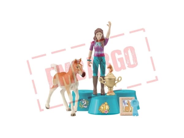 Schleich Pocket Set Award Ceremony
