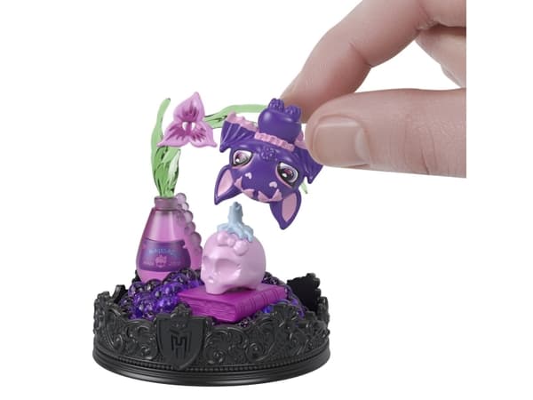 Monster High Monster Pet Keychains CDU