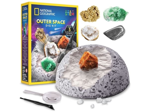 National Geographic Space-Themed Dig Kit