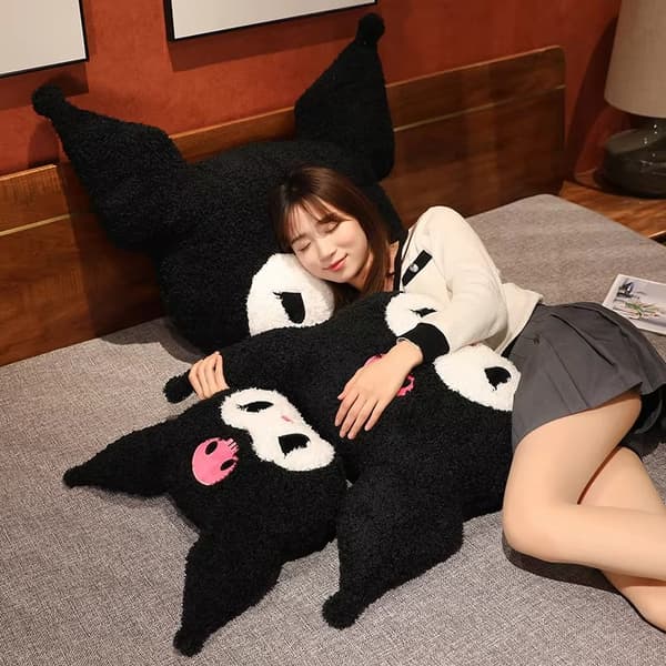 Söt Sanrio Kuromi Gosedjur Mjuk Plyschkudde - 80 x 70 cm