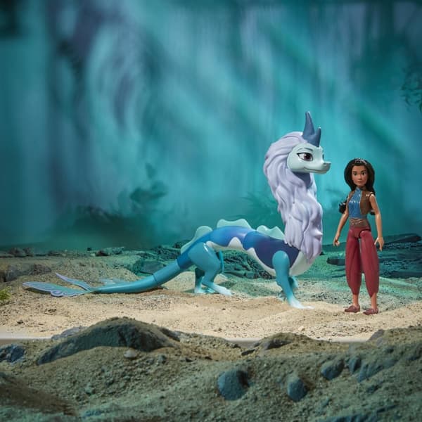 NUKKE Raya ja Sisu Viimeinen lohikäärme Väriä vaihtava 66 cm DISNEY-elokuva Hasbrolta