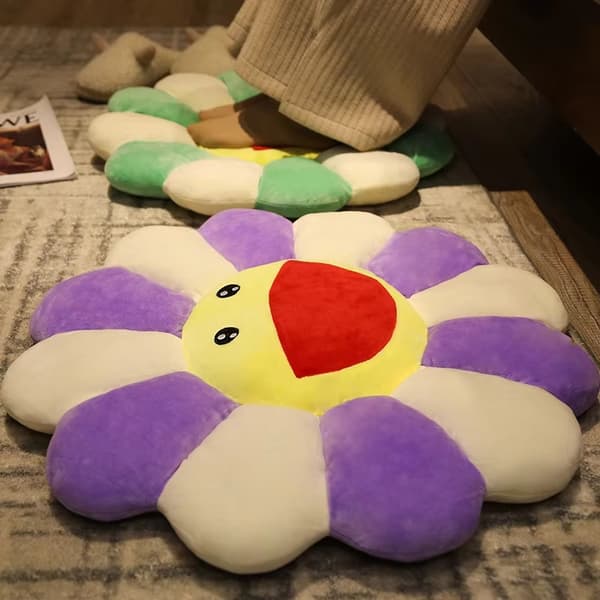 Sød Takashi Murakami Blomsterpude Blød og Behagelig Dekorativ Pude - 80 cm