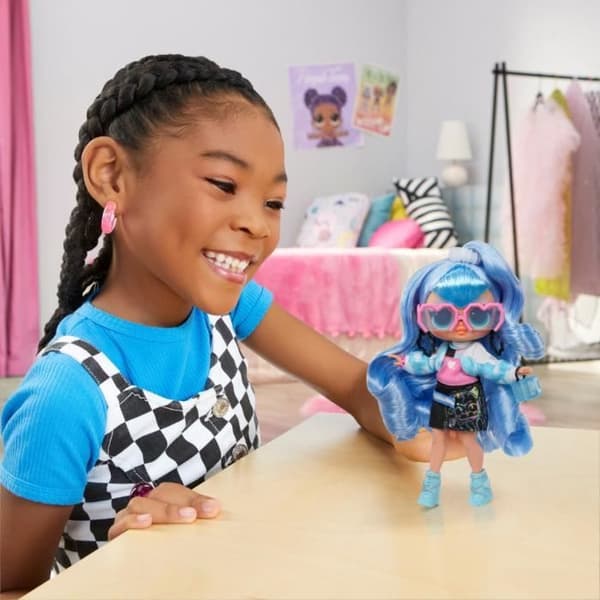 LOL. Surprise Tweens - 24 cm ledad modedocka - Ellie Fly - 2 outfits och flera accessoarer - Från 4 år