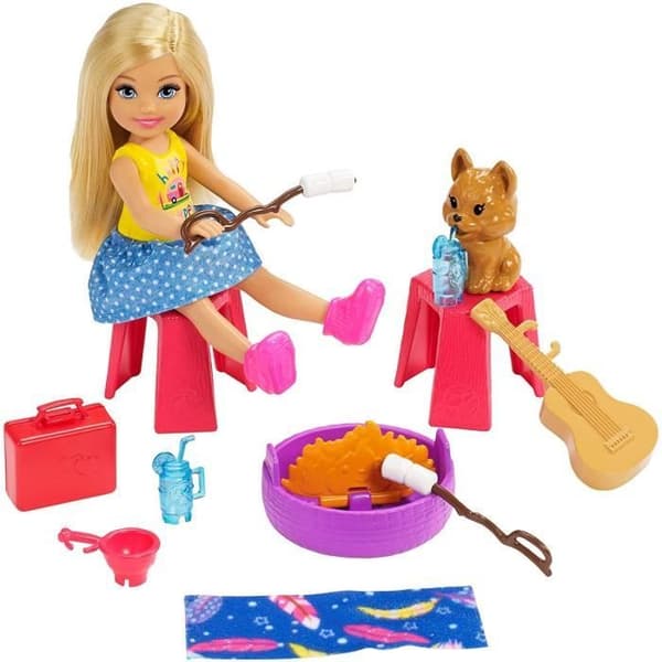 BARBIE Chelsea och hennes husvagn
