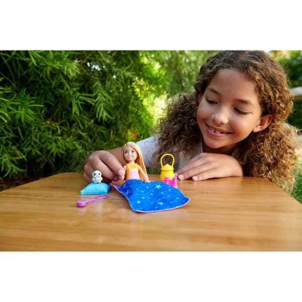 Barbie - Chelsea Camping - Docka