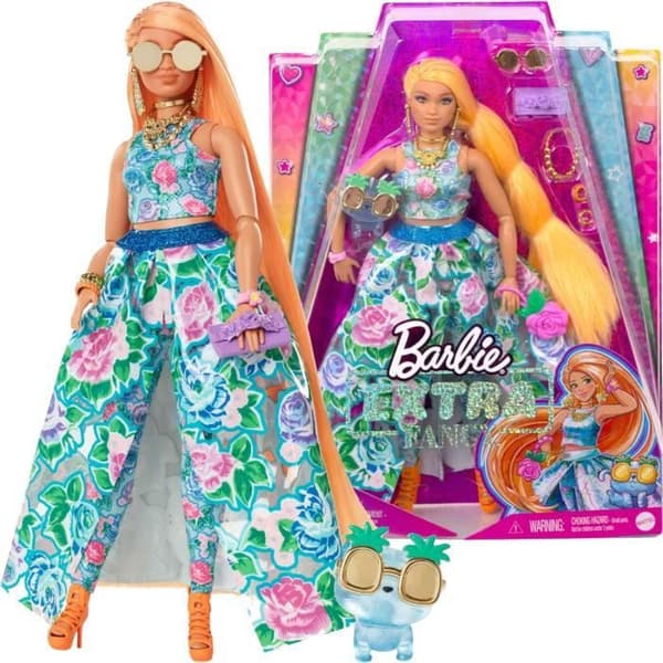 Stiliserad extra snygg barbiedocka + tillbehör och kattfigur