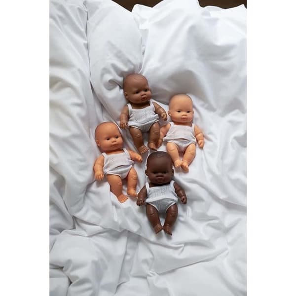 Liten pojke babydocka - 21 cm - latinamerikansk