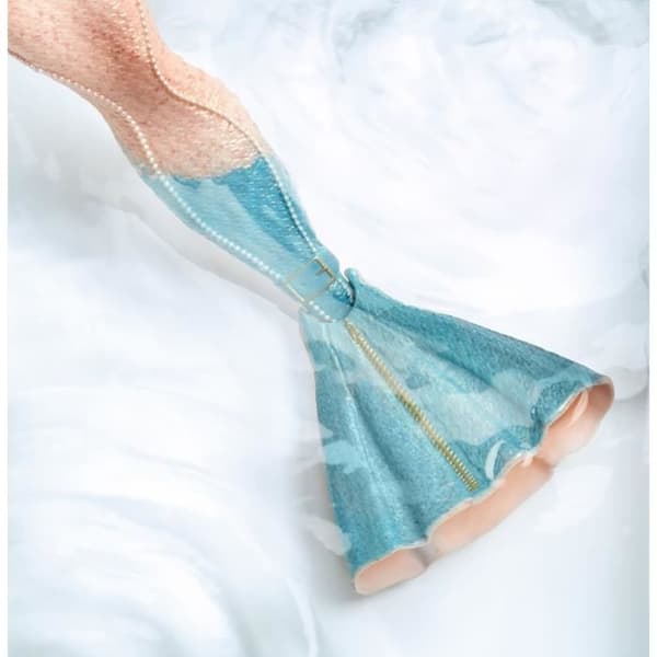 Mermaid Mermaze Fashion Doll - Shellnelle - Byter färg i vatten - 34cm