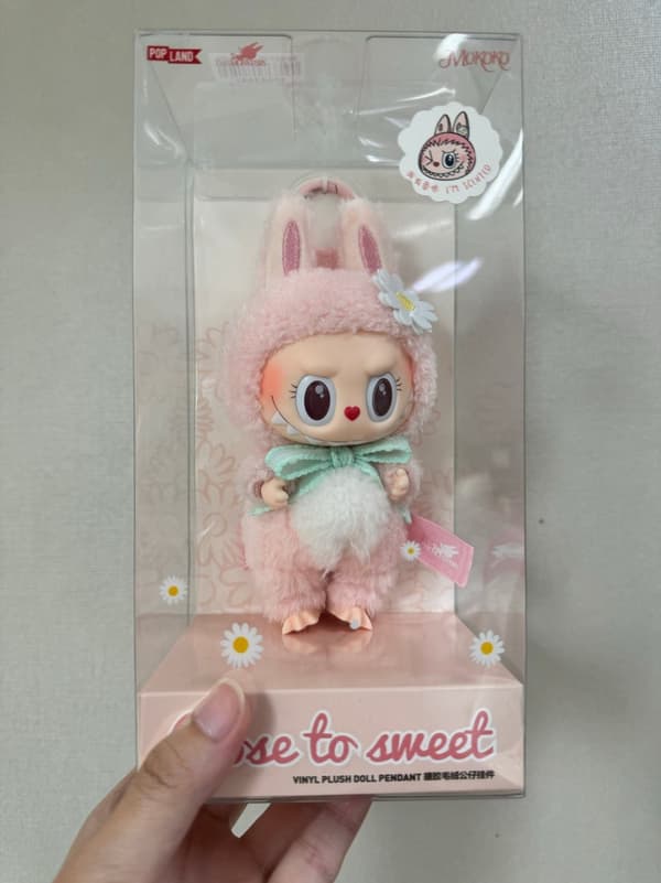 Mokoko 1:a vårblomma Sweetheart Rosa Labubu Vinyldocka Kawaii Ryggsäck Hänge Dekoration Docka Nöjespark Begränsad upplaga