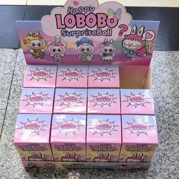 Ny Labubu Nyckelring Blind Box Leksaker Ryggsäckshänge med skyddsfodral Blind Box Hot Kawaii Cartoon Bag Mystery Box Barnleksaker
