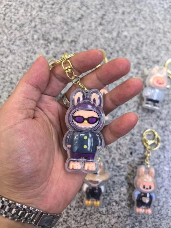 Ny Labubu Nyckelring Blind Box Leksaker Ryggsäckshänge med skyddsfodral Blind Box Hot Kawaii Cartoon Bag Mystery Box Barnleksaker