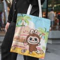 Miniatyrbillede 6 af 11: Lisa Same Labubu Lærredstaske Kvinde Sød tegneserie Shopping Håndtaske Casual Student Skuldertaske The Monsters Crossbody Tasker