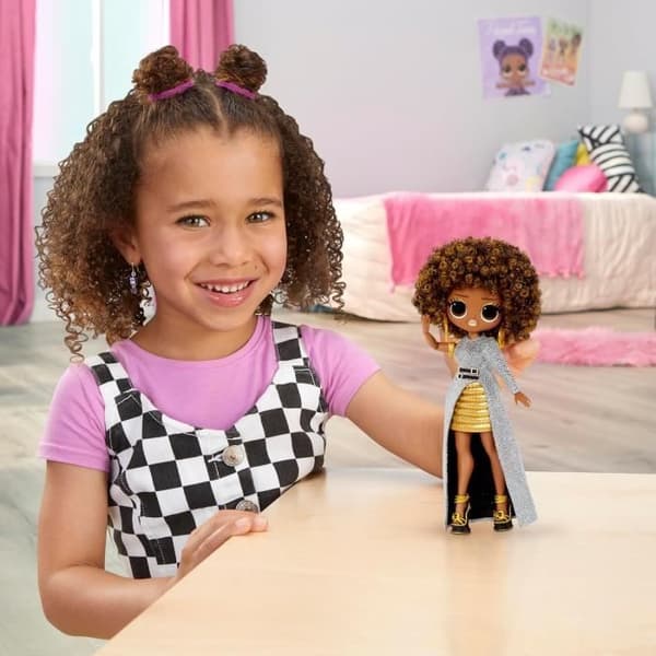 LOL Surprise OMG - 24 cm modedukke - Royal Bee - 2 outfits med kam og tilbehør - Fra 4 år